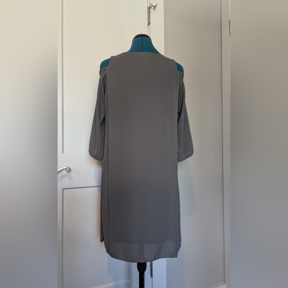 Jon & Anna Womens Dress Medium Neutral Gray Lined Chiffon Cold Shoulder A-line - Picture 2 of 6